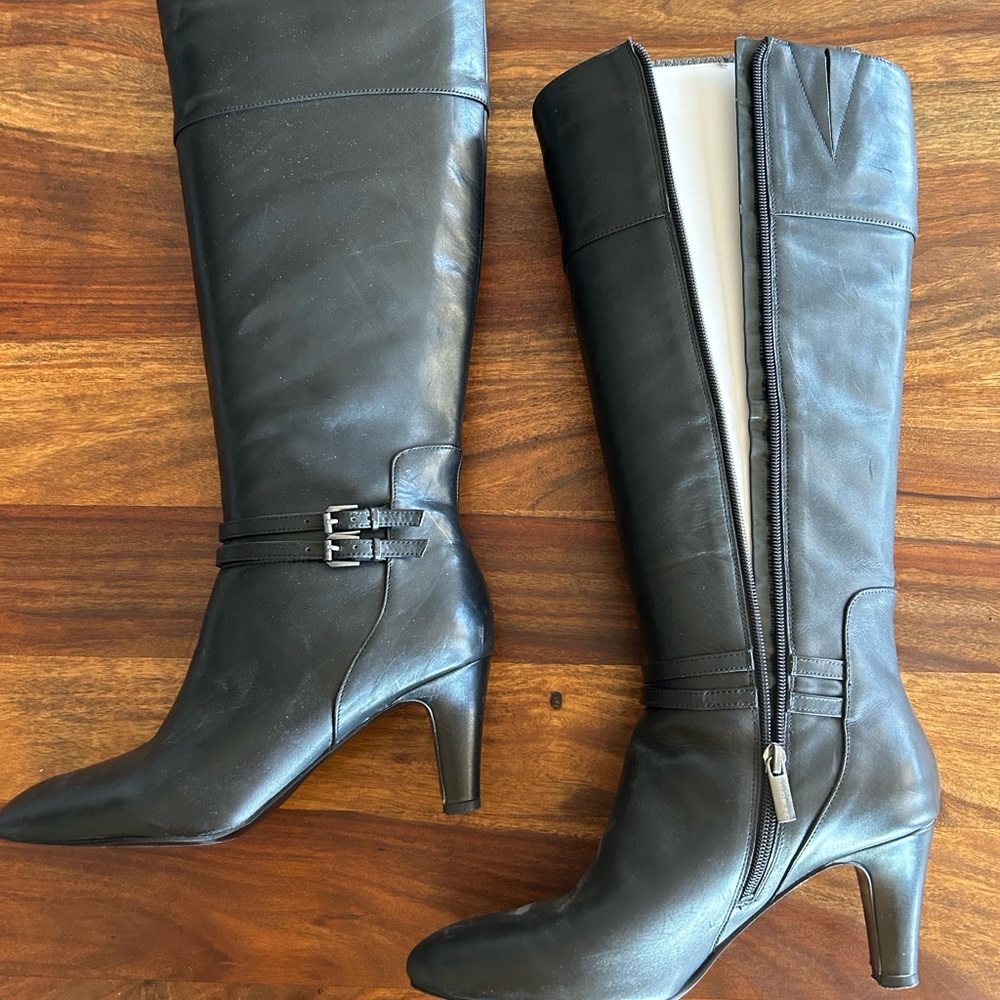 Bandolino black leather boots